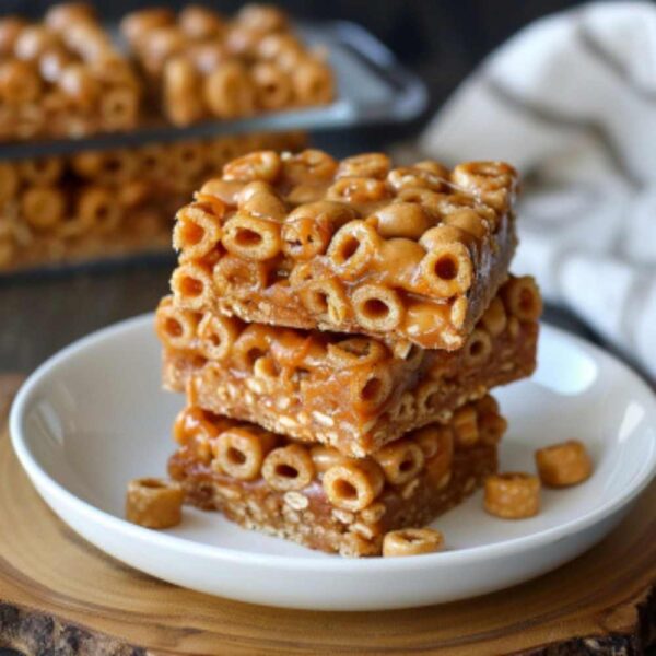 Peanut Butter and Cheerios Treat Bars
