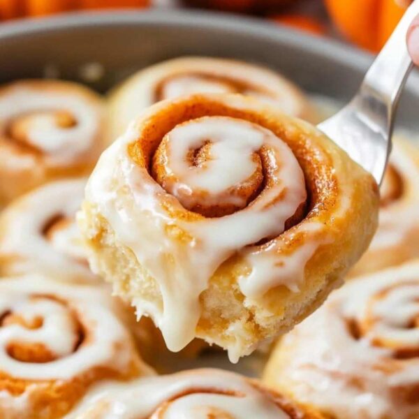 Pumpkin Cinnamon Rolls Recipe